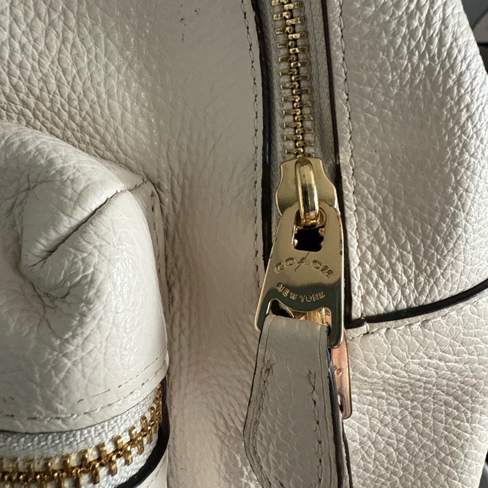 Coach Off-White Leather Backpack - Picture 4 of 8